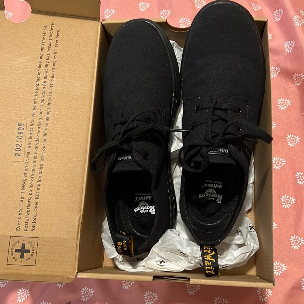 Dr. Martens Air Wair Santanita Black Canvas Shoes women’s size 8